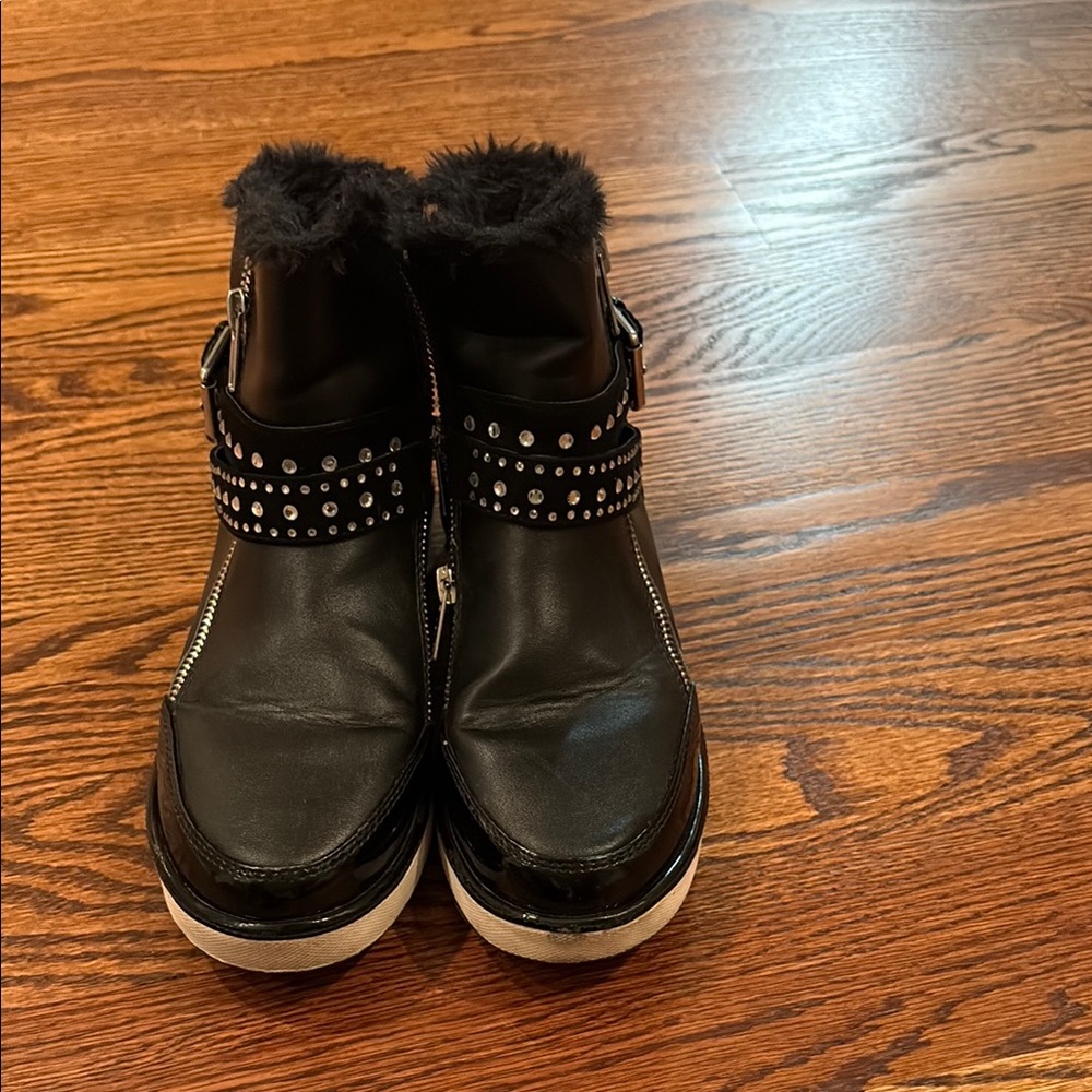Black Winter Boots with Fur Trim and Studded Strap